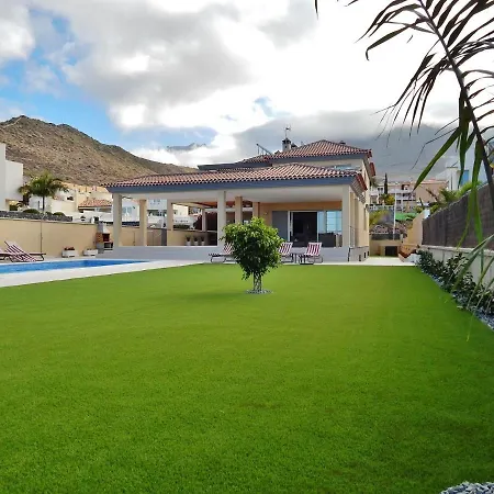 Villa VILLA LUXE MADROÑAL&POOL PRIVATE Heated